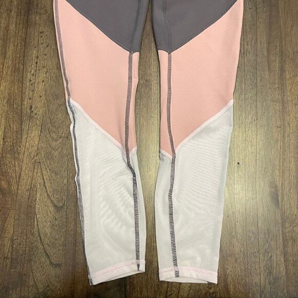 Fabletics Zone Powerhold 7/8 Leggings - Picture 4 of 9